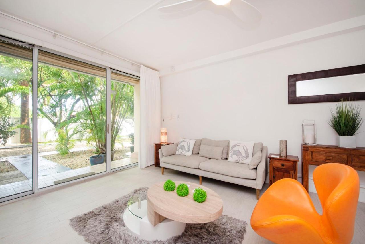 Beach Living At Island Pine Villas Blse George Town Kültér fotó
